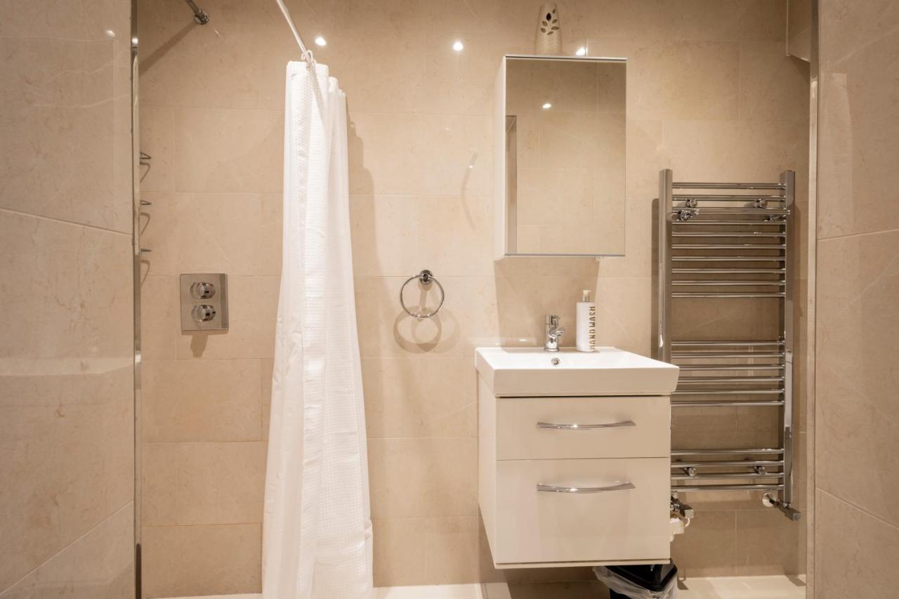 London Vegetarian Smoke & Pet Free En-Suite With Ev Parking Edgware Exterior photo