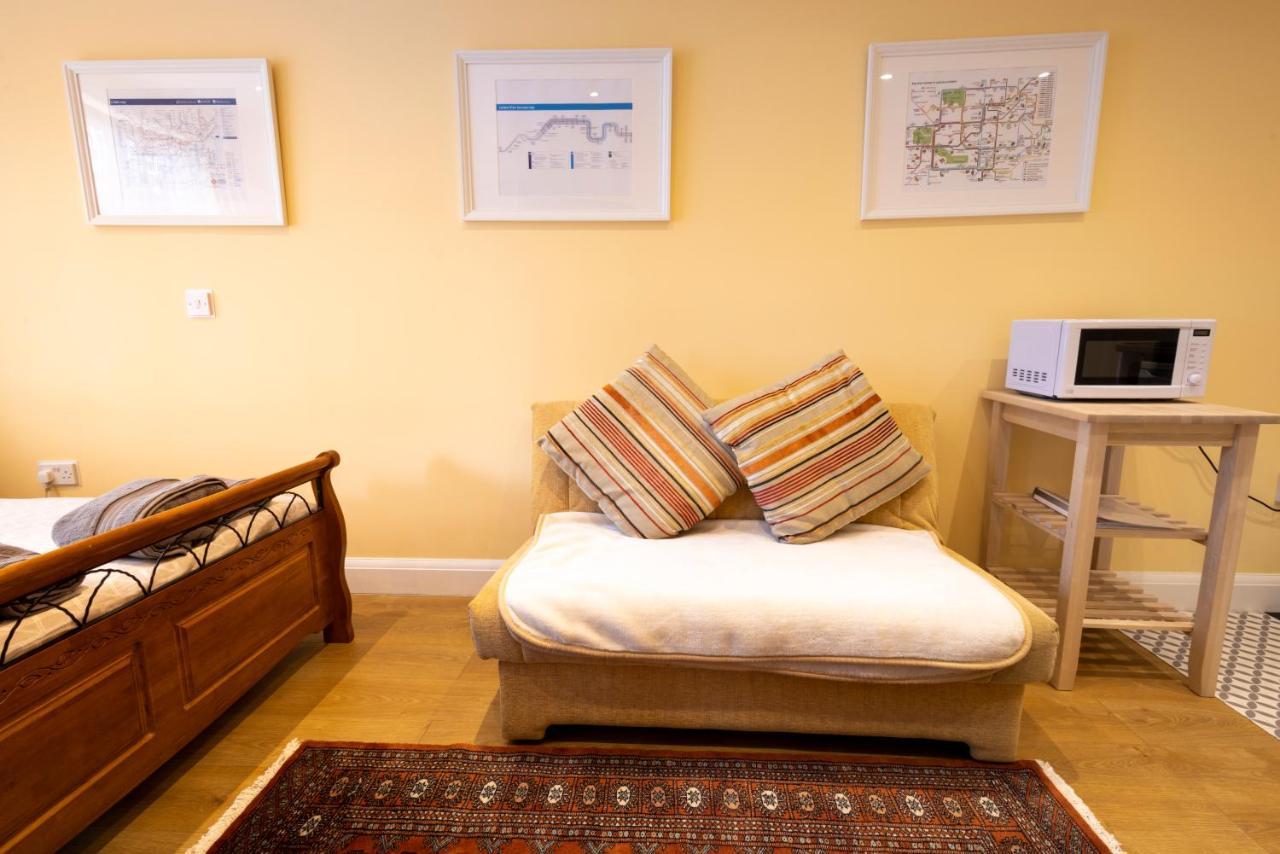 London Vegetarian Smoke & Pet Free En-Suite With Ev Parking Edgware Exterior photo